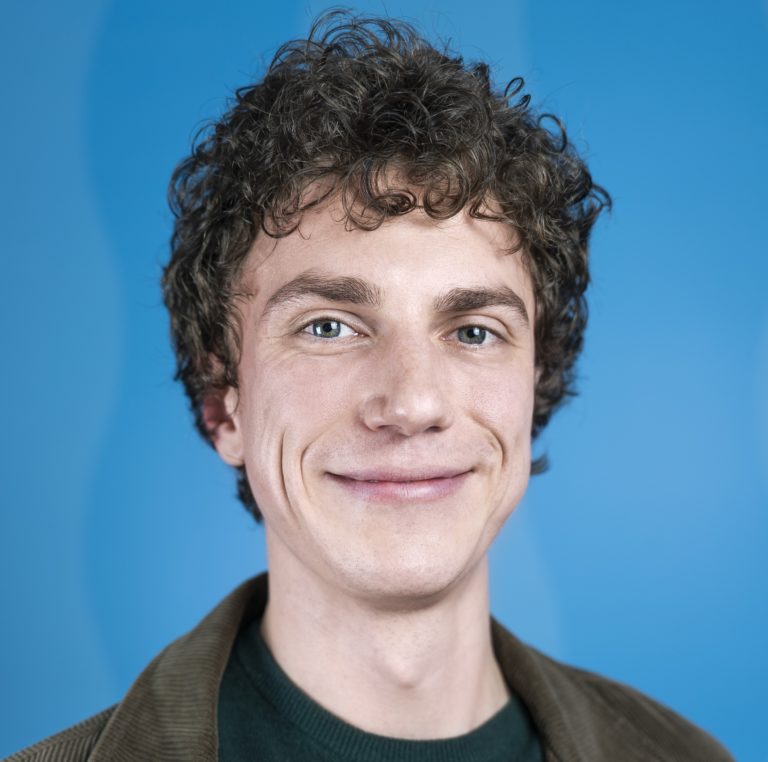 „Wie ein Schulterklopfen aus der Branche!“ – Johannes Roth von Mimimi Games über ihre Doppel-Auszeichnung beim DCP und ihr neuestes Projekt Codename Süßkartoffel